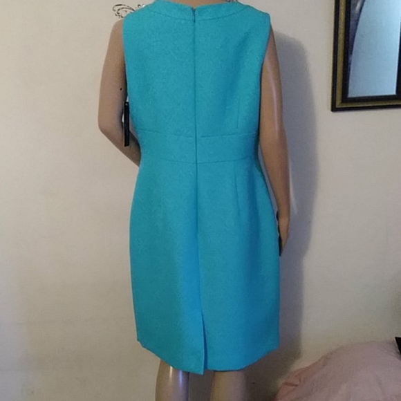 Turquoise Tahari-Levine dress. - Picture 3 of 5